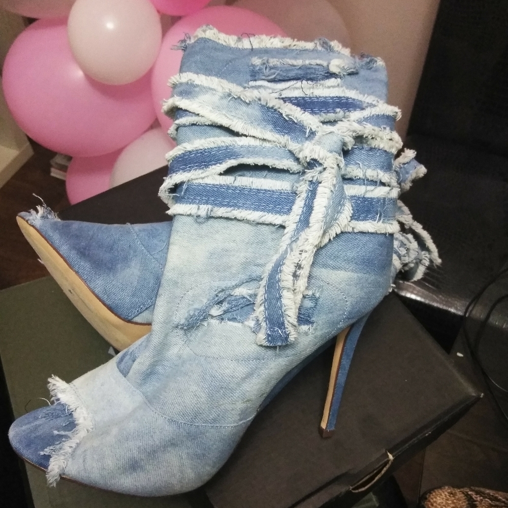 Jean ankle boot